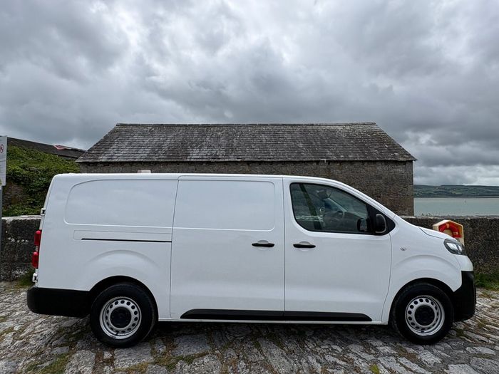 Opel Vivaro 2022