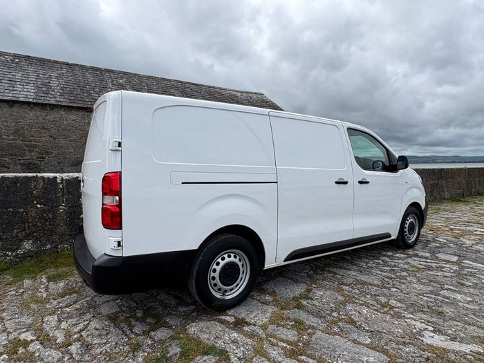 Opel Vivaro 2022