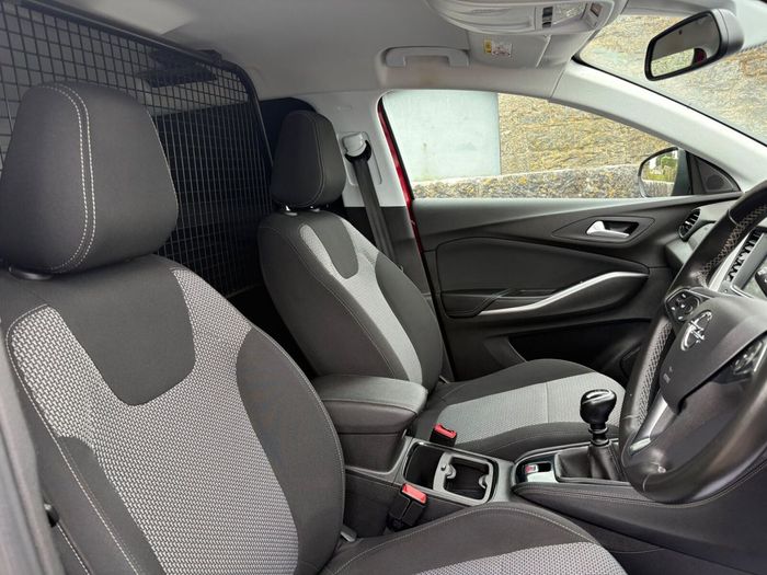 Opel GRANDLAND X 2021