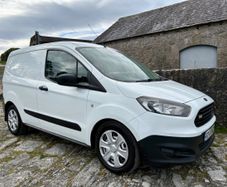 Ford TRANSIT COURIER 2016