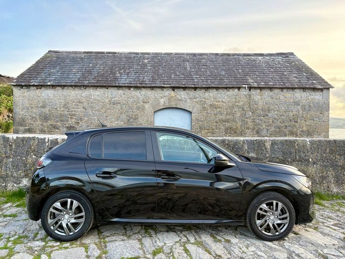 Peugeot 208 2022