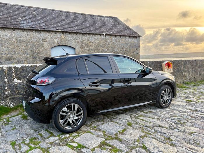 Peugeot 208 2022