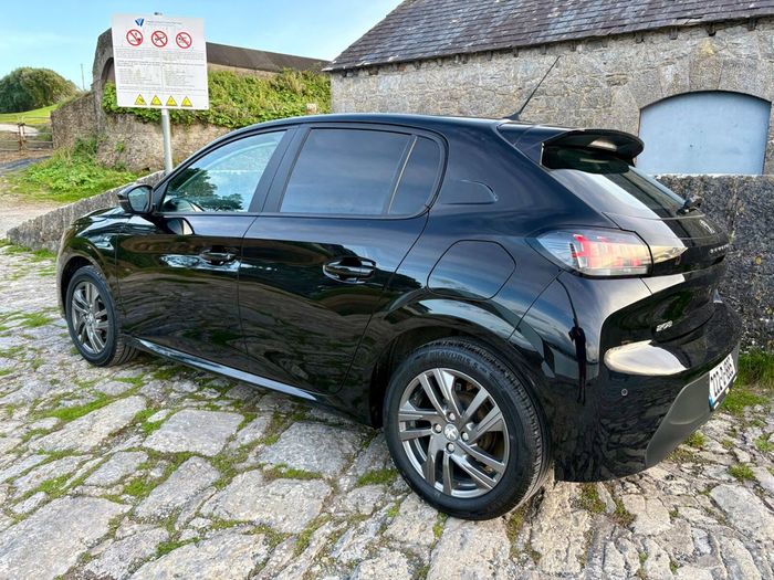 Peugeot 208 2022
