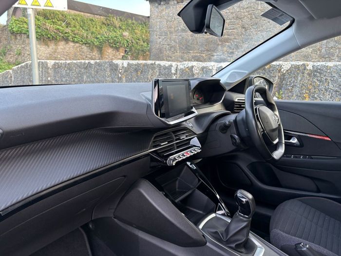 Peugeot 208 2022