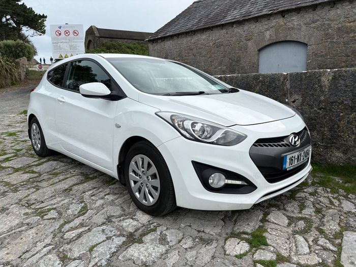 Hyundai i30 2016