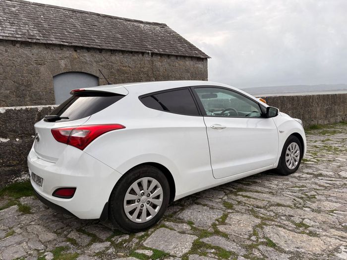 Hyundai i30 2016