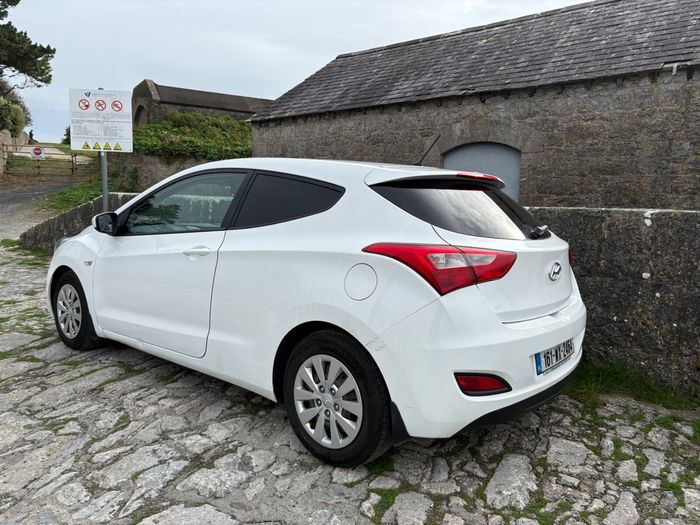 Hyundai i30 2016