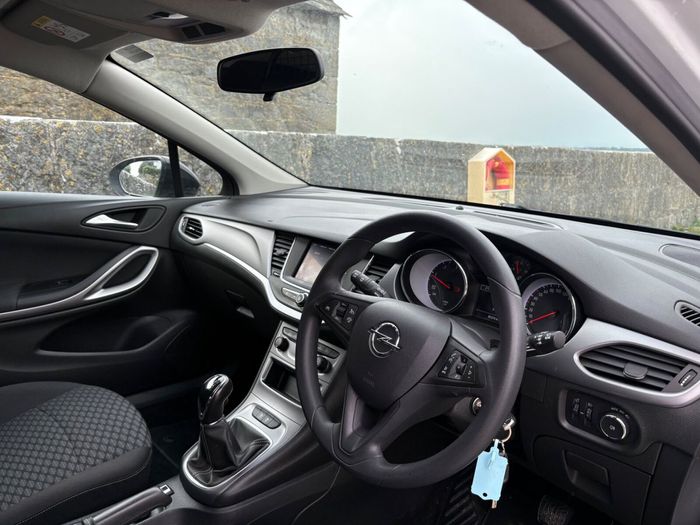 Opel Astra 2022