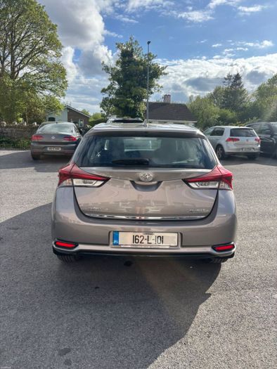 Toyota Auris 2016