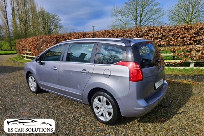 Peugeot 5008 2015