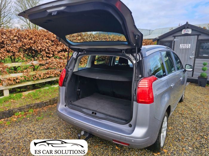 Peugeot 5008 2015