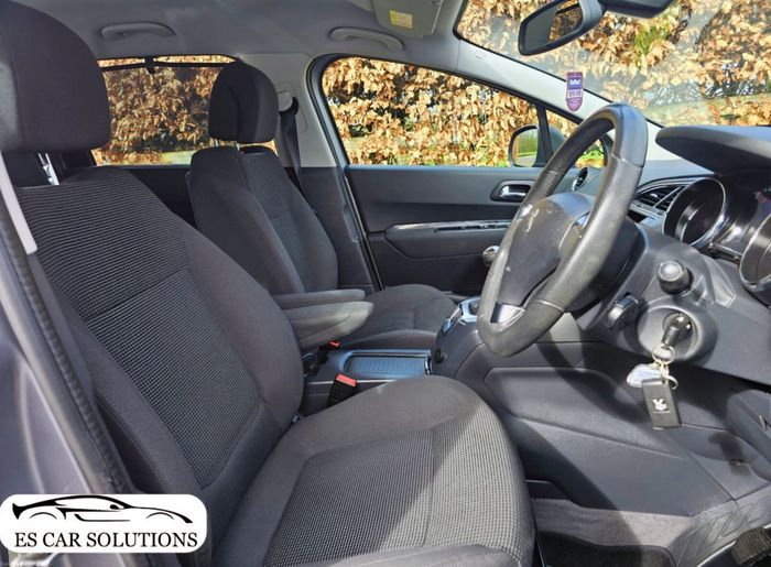 Peugeot 5008 2015