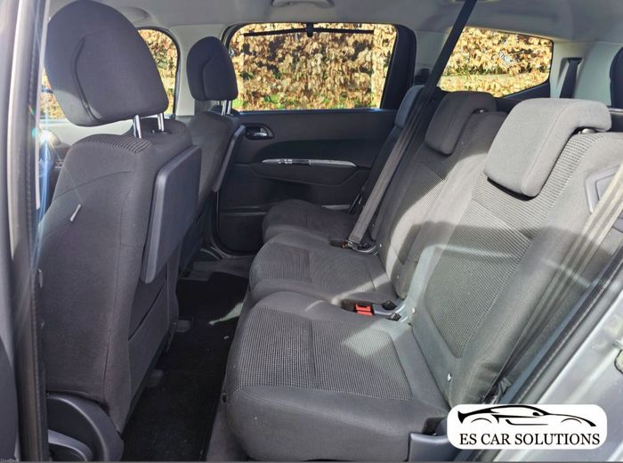 Peugeot 5008 2015