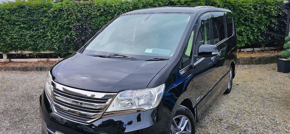 Nissan Serena 2012