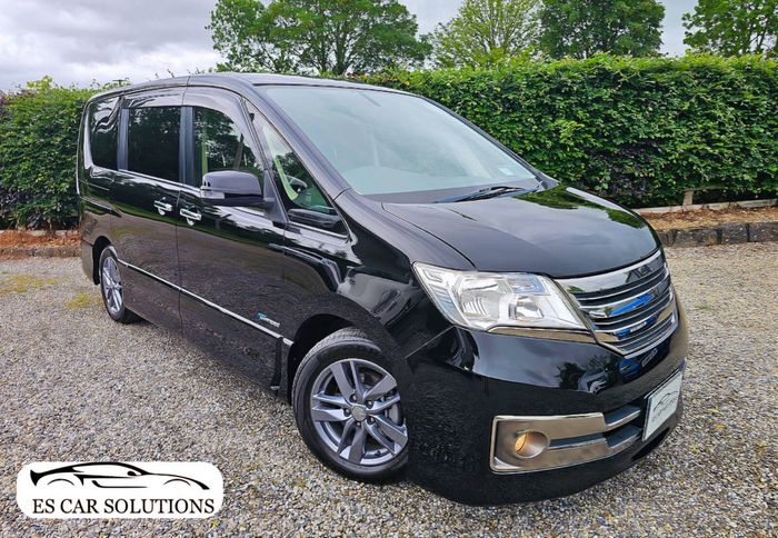 Nissan Serena 2012