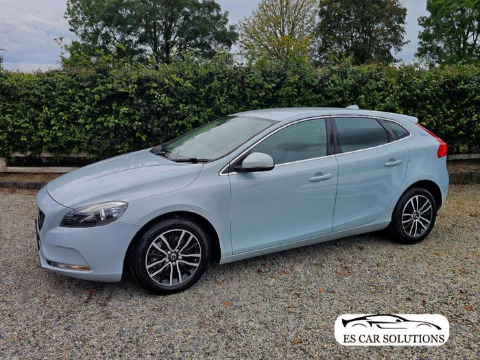 Volvo V40 2016