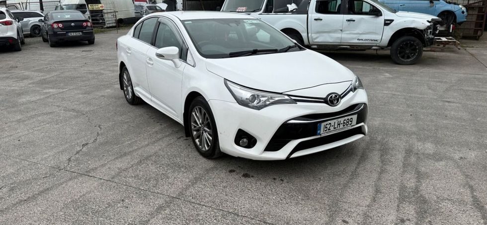 Toyota Avensis 2015