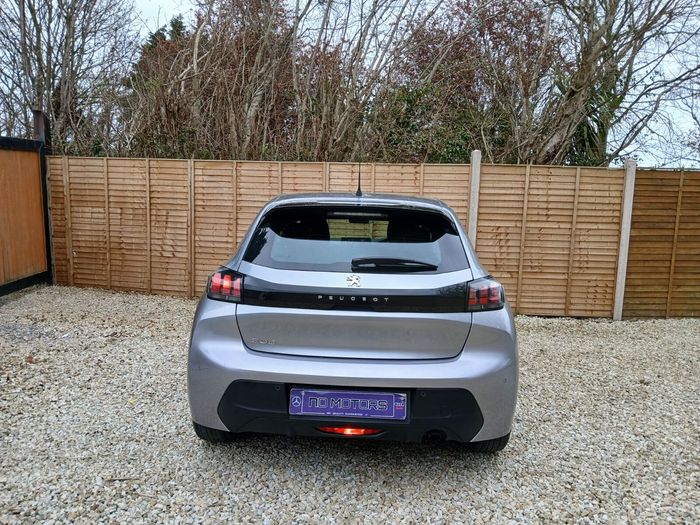 Peugeot 208 2022