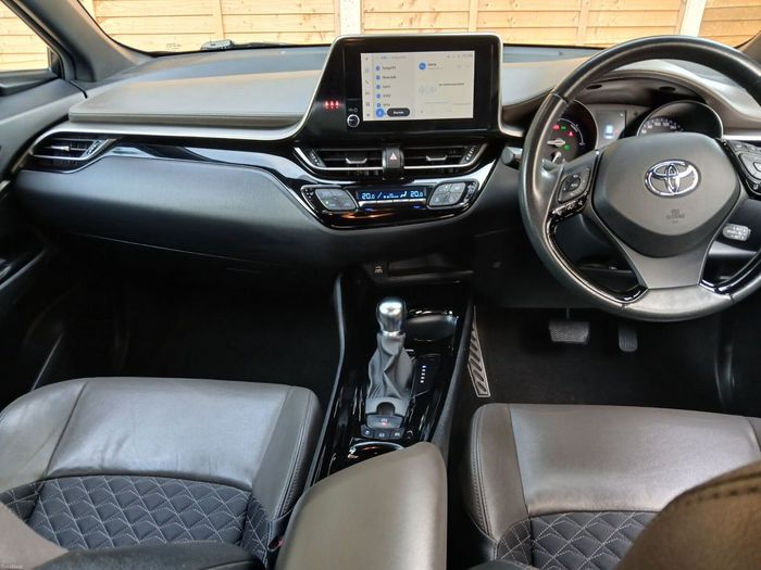 Toyota C-HR 2023