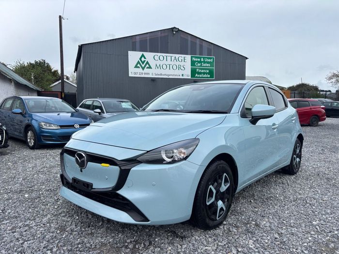 Mazda 2 2025