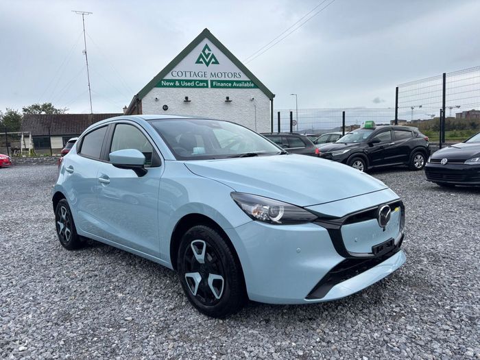 Mazda 2 2025
