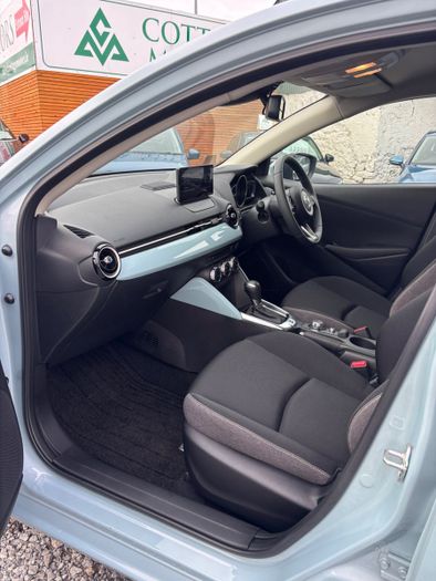 Mazda 2 2025