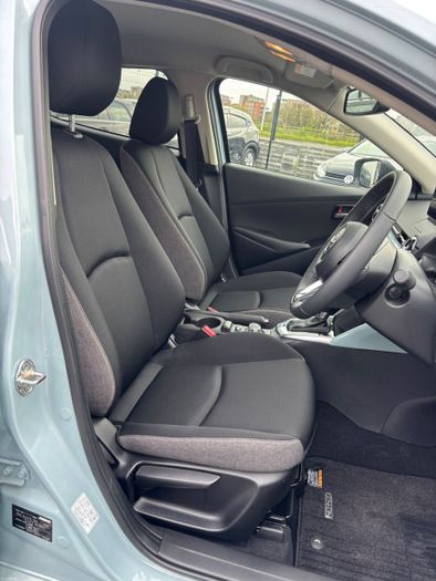 Mazda 2 2025
