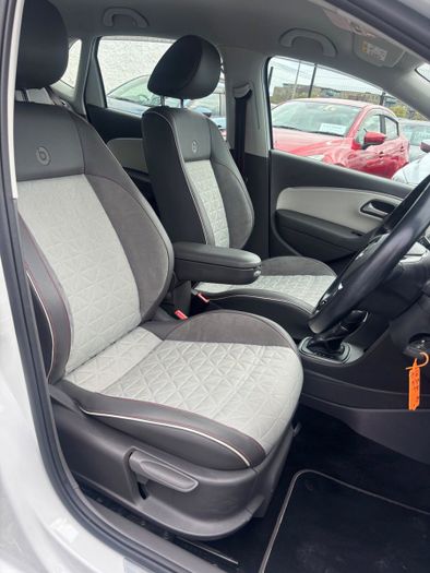 Volkswagen Polo 2016