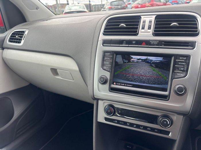 Volkswagen Polo 2016