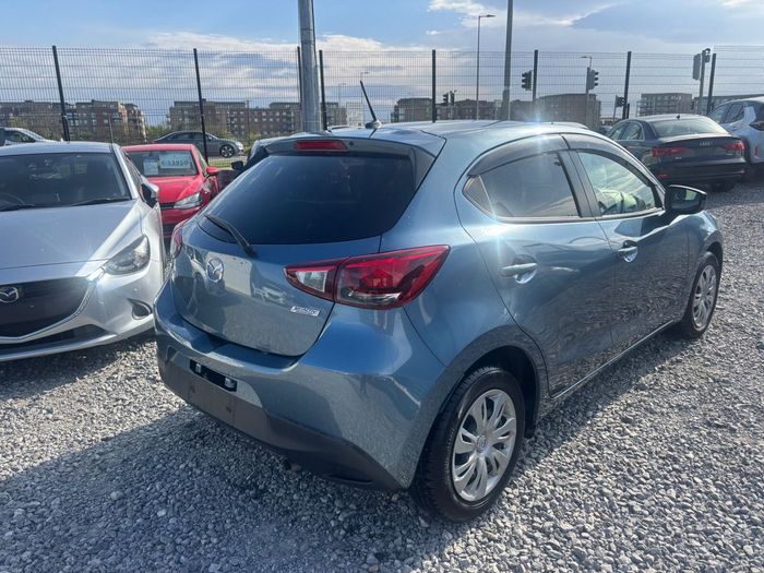 Mazda Demio 2016