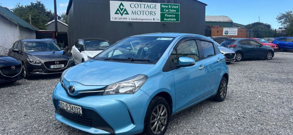 Toyota Vitz 2015