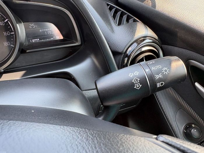 Mazda Demio 2017