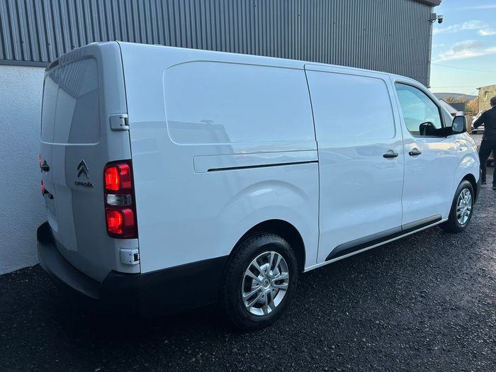 Citroen Dispatch 2021
