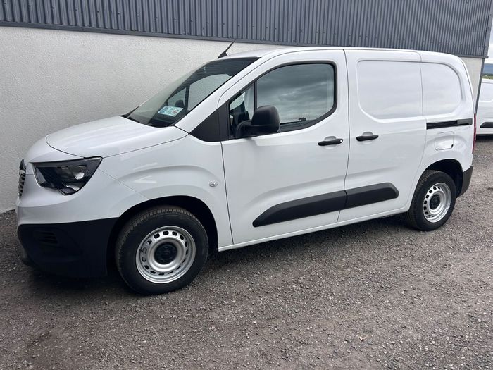 Opel Combo 2023