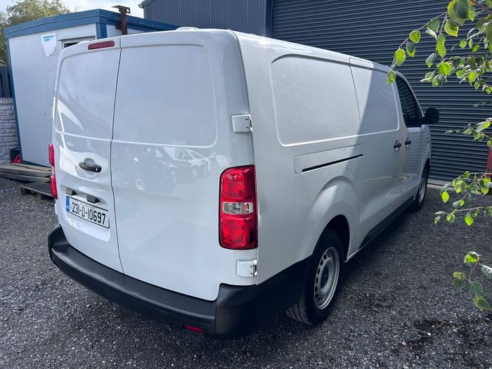 Opel Vivaro 2023