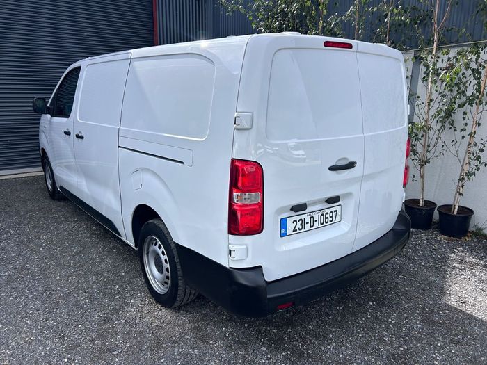 Opel Vivaro 2023