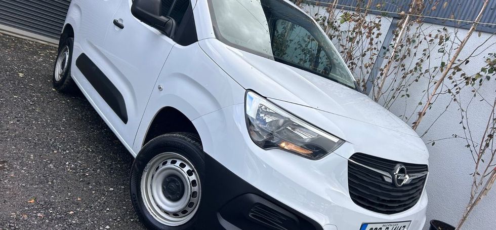 Opel Combo 2023