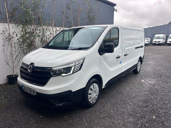 Renault Trafic 2023