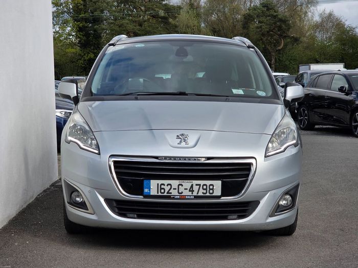 Peugeot 5008 2016