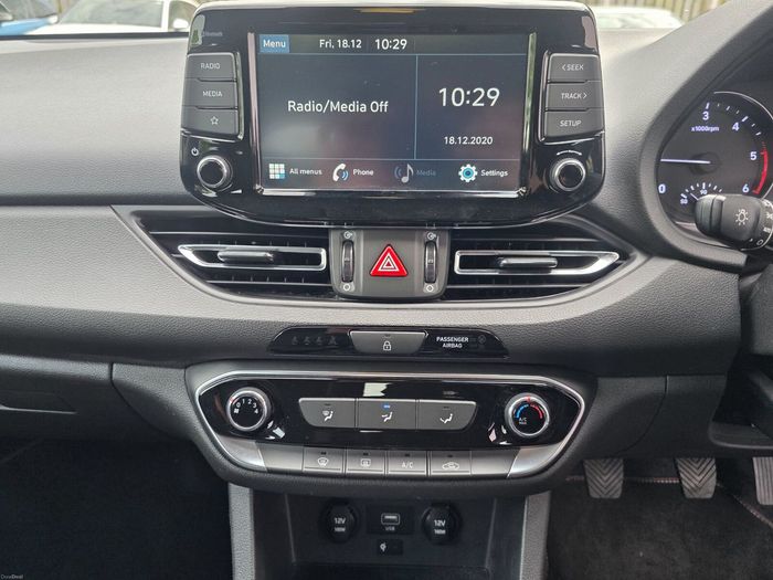 Hyundai i30 2022