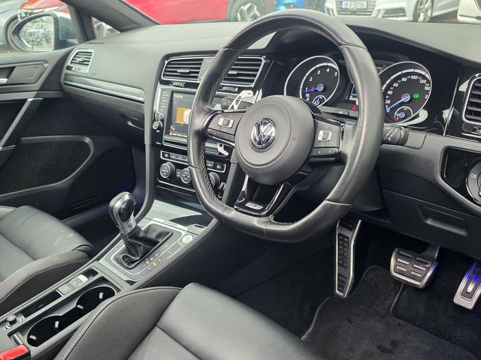 Volkswagen Golf 2016