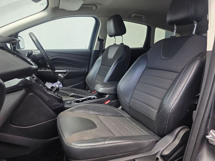 Ford Kuga 2016