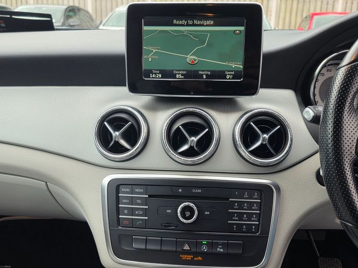 Mercedes-Benz CLA 2016