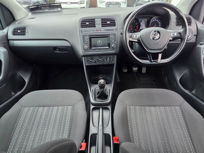 Volkswagen Polo 2016