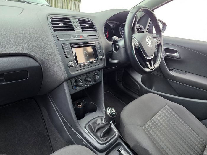 Volkswagen Polo 2016