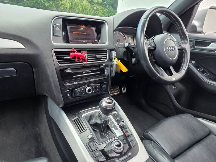 Audi SQ5 2014