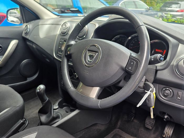 Dacia Sandero Stepway 2015