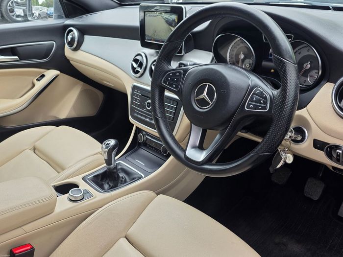 Mercedes-Benz CLA 2016