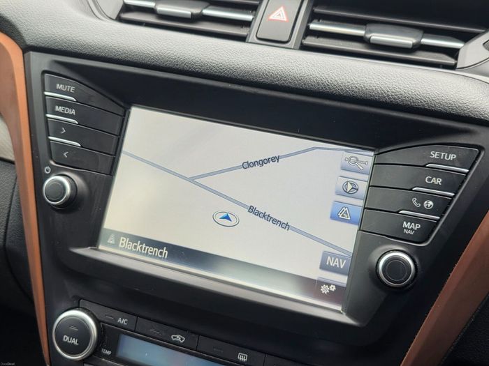 Toyota Avensis 2016