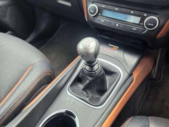 Toyota Avensis 2016